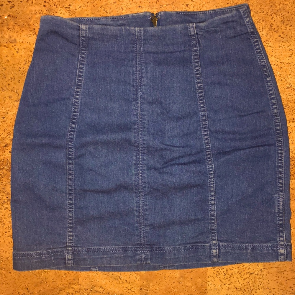 Free People!! Stretchy Denim Pencil Skirt